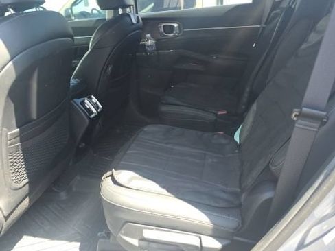 Used 2024 Kia Sorento SX AWD/4WD image 5