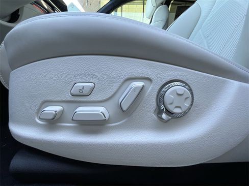 New 2026 Genesis GV80 3.5T Prestige image 14