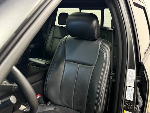 Used 2019 Ford F150 Lariat w/ Equipment Group 502A Luxury image 49