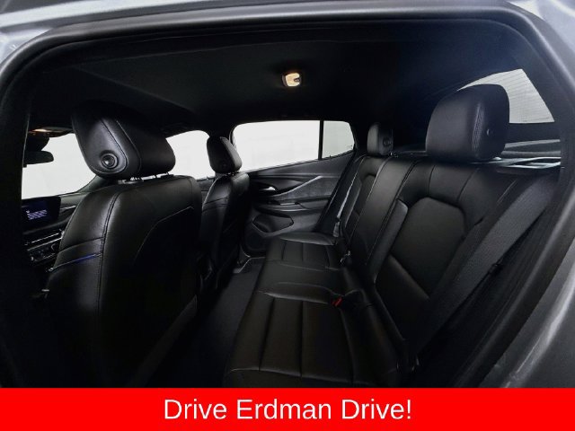 Used 2024 Buick Envista Sport Touring w/ Convenience I Package FWD image 9