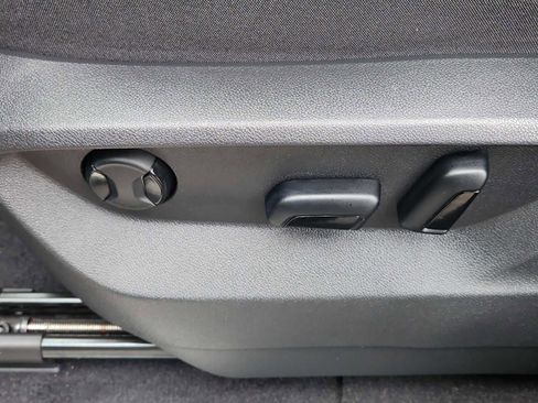 Used 2022 Volkswagen Atlas SE w/ Panoramic Sunroof Package image 21