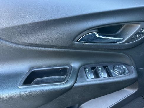 Used 2022 Chevrolet Equinox LT FWD image 10