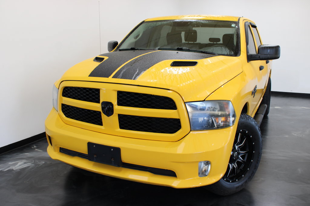 Used 2019 RAM 1500 Express w/ Wheel & Sound Group AWD/4WD image 4