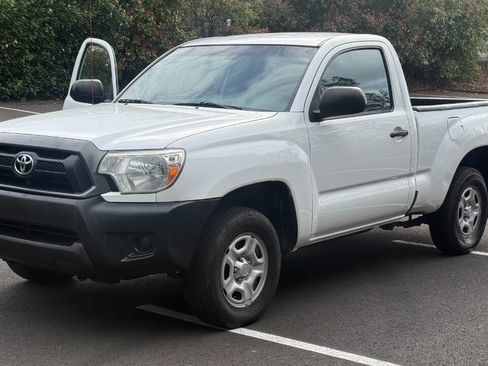 Used 2014 Toyota Tacoma 2WD Regular Cab image 1