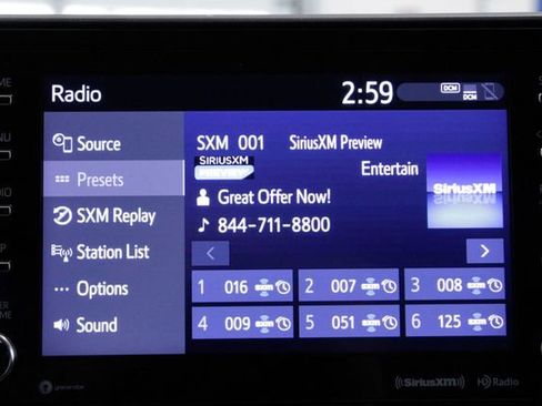 Used 2022 Toyota Highlander XLE AWD/4WD image 32