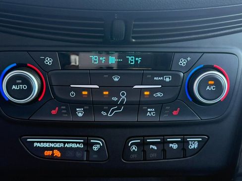 Used 2018 Ford Escape Titanium image 39