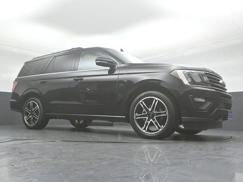 Certified 2020 Ford Expedition Limited w/ Equipment Group 303A image 40