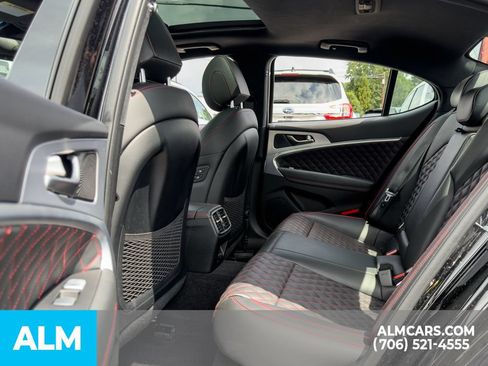 Used 2021 Genesis G70 3.3T image 17