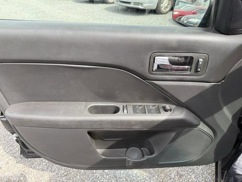 Used 2009 Ford Fusion SEL image 30