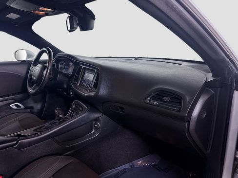 Used 2021 Dodge Challenger SXT RWD image 28