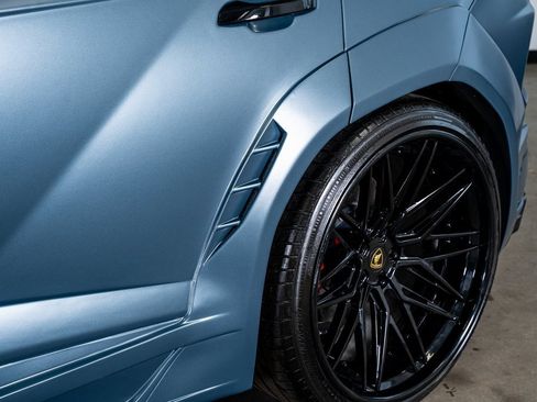 Used 2020 Lamborghini Urus image 23