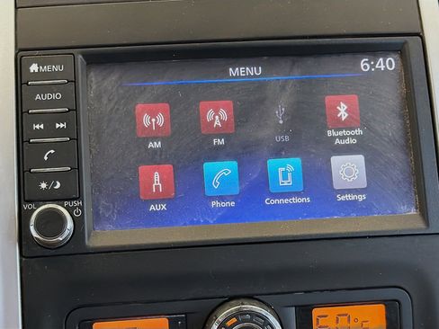 Used 2021 Nissan Frontier SV w/ Midnight Edition Floor Mats RWD image 9
