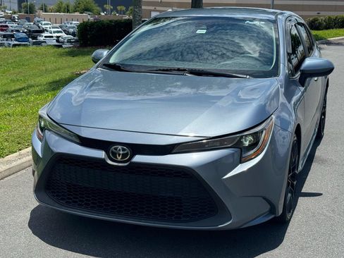 Used 2020 Toyota Corolla LE FWD image 4