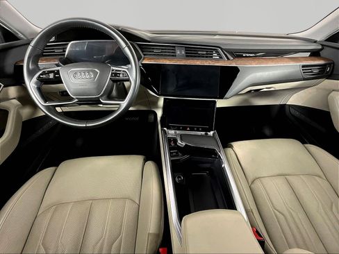 Used 2019 Audi e-tron Prestige AWD/4WD image 7