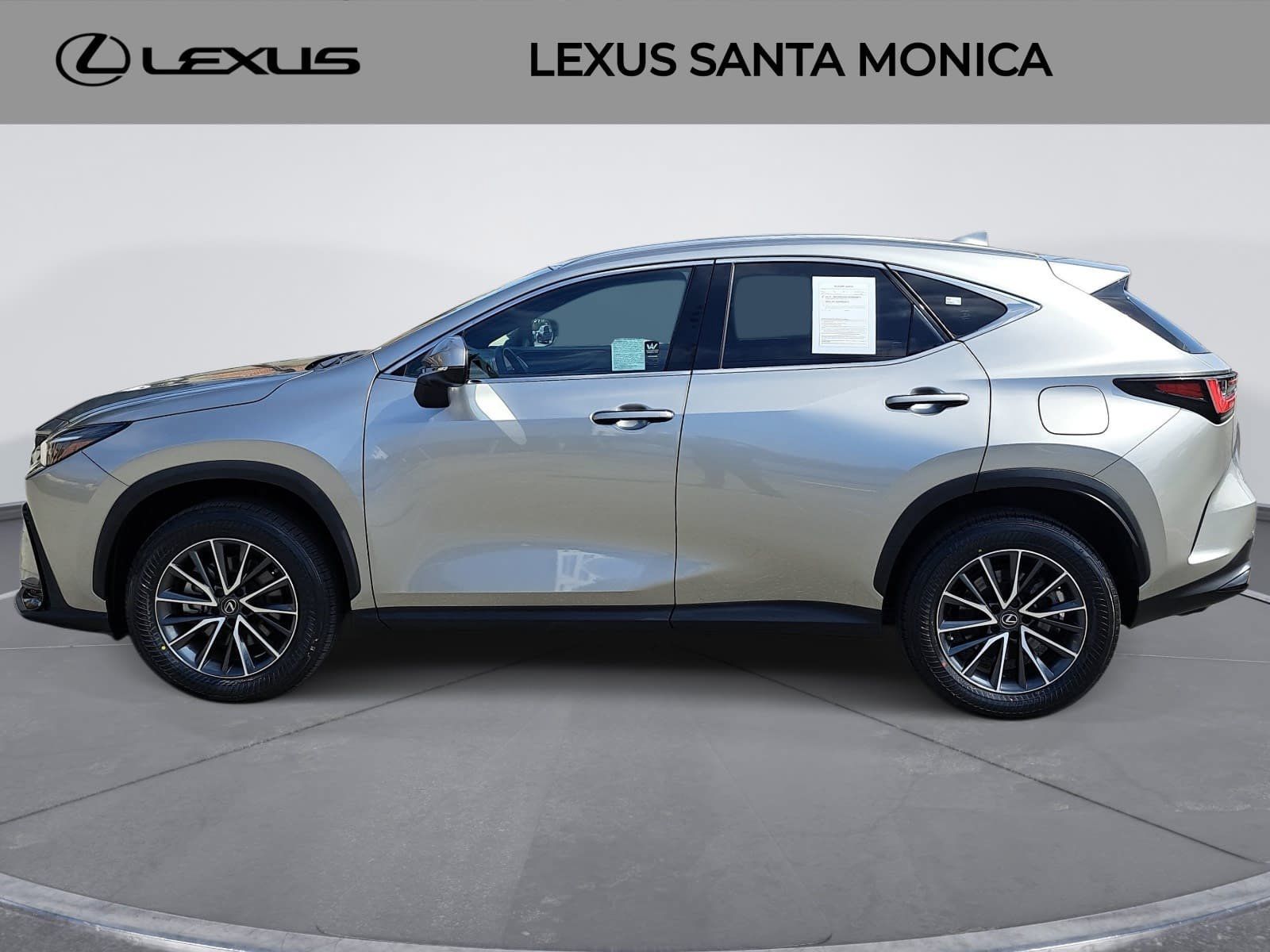 Used 2023 Lexus NX 350h AWD w/ Towing Package (2000 Lbs) image 8