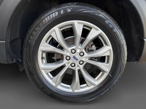 Used 2022 Ford Explorer XLT w/ Equipment Group 202A AWD/4WD image 11