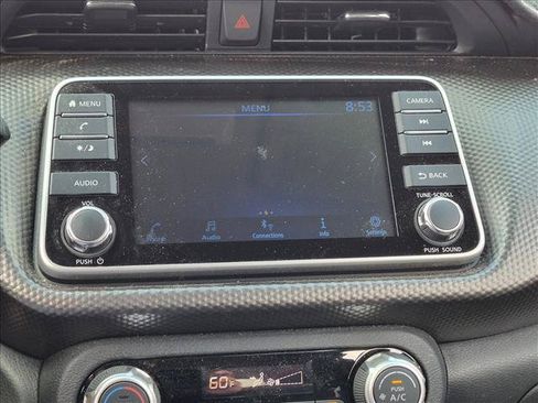Used 2020 Nissan Kicks SV FWD image 11