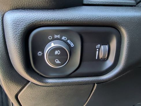 Used 2025 RAM 2500 Tradesman image 15