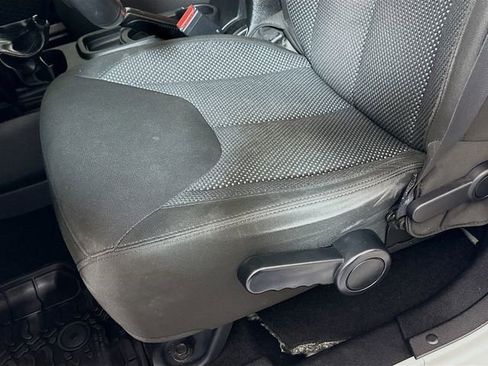 Used 2016 Jeep Wrangler Unlimited Sport image 17