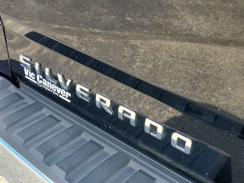 Used 2018 Chevrolet Silverado 1500 LT w/ All Star Edition AWD/4WD image 30