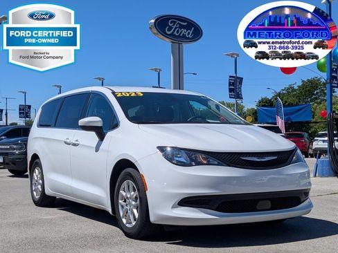 Used 2023 Chrysler Voyager LX FWD image 1