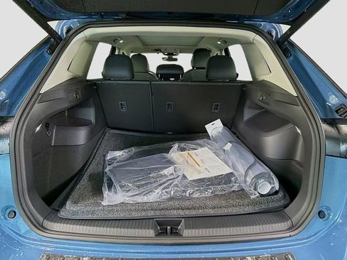 New 2026 Volkswagen Tiguan SE image 25