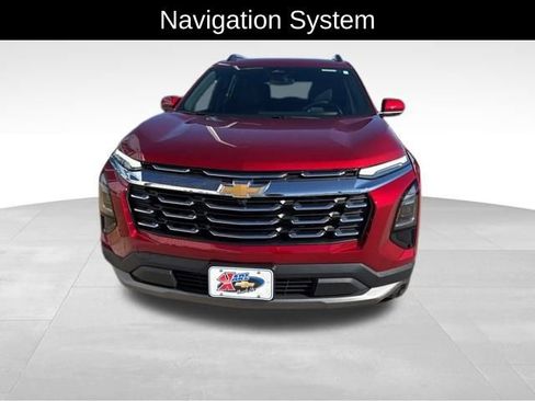 New 2026 Chevrolet Equinox LT w/ Convenience Package II AWD/4WD image 2