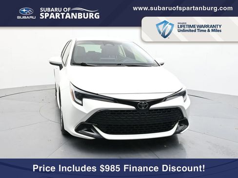 Used 2024 Toyota Corolla SE image 2