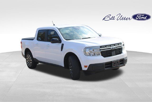 Certified 2024 Ford Maverick Lariat FWD image 3