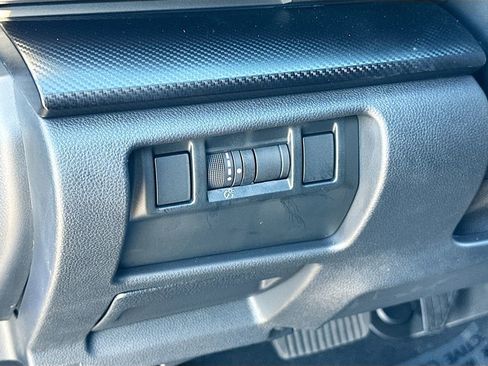 Certified 2025 Subaru Crosstrek 2.0i Premium image 10