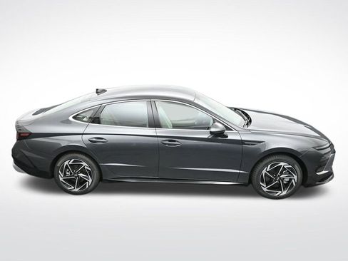 New 2026 Hyundai Sonata SEL FWD image 23