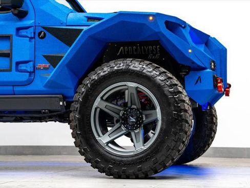 Used 2025 Jeep Gladiator Sport image 30