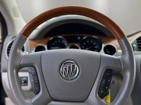 Used 2011 Buick Enclave CXL AWD/4WD image 19