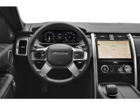 New 2026 Land Rover Discovery S image 9