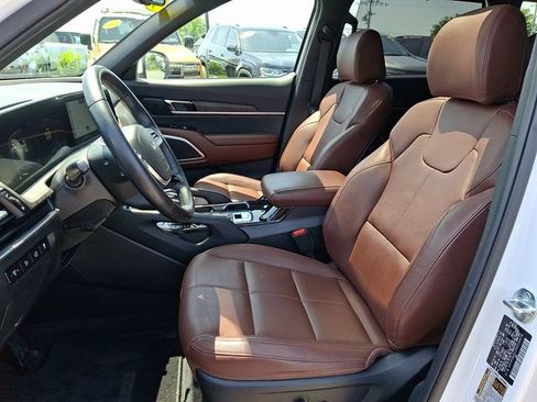 Used 2024 Kia Telluride EX AWD/4WD image 14