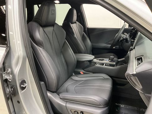 Used 2024 Lexus TX 500h AWD w/ Technology Package image 7