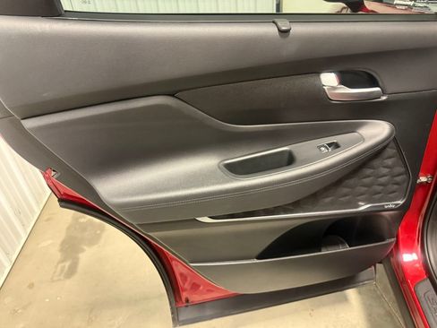 Used 2019 Hyundai Santa Fe SEL FWD image 27