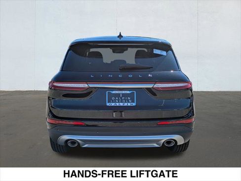 New 2025 Lincoln Corsair AWD w/ Equipment Group 101A image 5