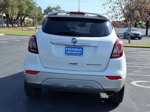 Used 2019 Buick Encore Sport Touring image 8