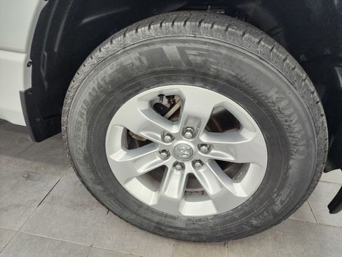 Used 2024 RAM 1500 Laramie image 3