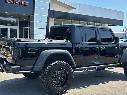Used 2020 Jeep Gladiator Rubicon AWD/4WD image 8