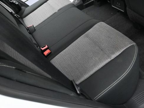 Used 2023 Nissan Rogue SV image 31