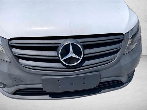 Used 2022 Mercedes-Benz Metris image 28