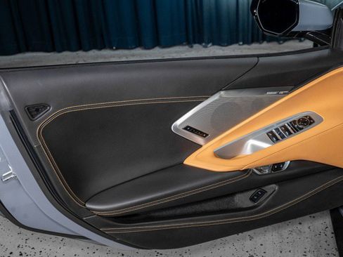 Used 2025 Chevrolet Corvette Stingray Premium Conv w/ Z51 Performance Package RWD image 20
