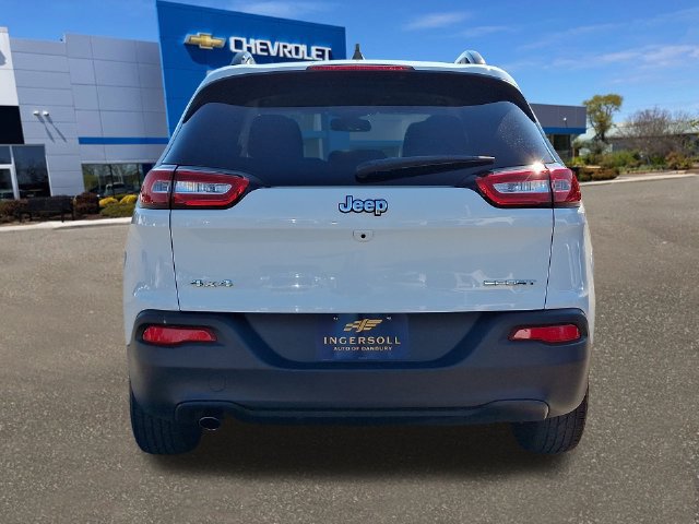Used 2016 Jeep Cherokee Sport AWD/4WD image 26