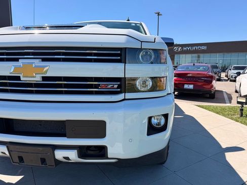 Used 2019 Chevrolet Silverado 2500 LT w/ Custom Sport Edition AWD/4WD image 13
