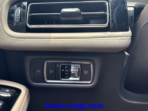 Used 2022 Lincoln Aviator Reserve w/ Equipment Group 201A AWD/4WD image 16