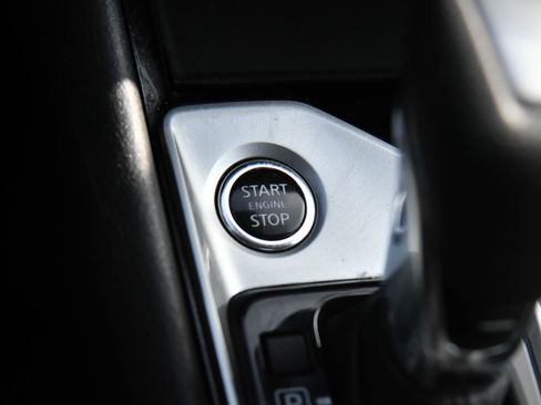 Used 2024 Nissan Altima 2.5 SV FWD image 25