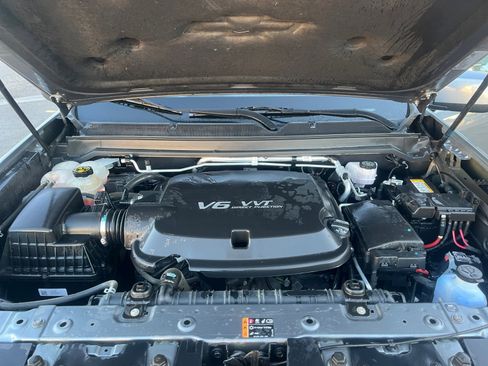 Used 2022 Chevrolet Colorado LT w/ LT Convenience Package image 21