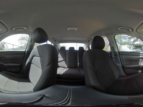 Used 2025 Nissan Sentra S image 40